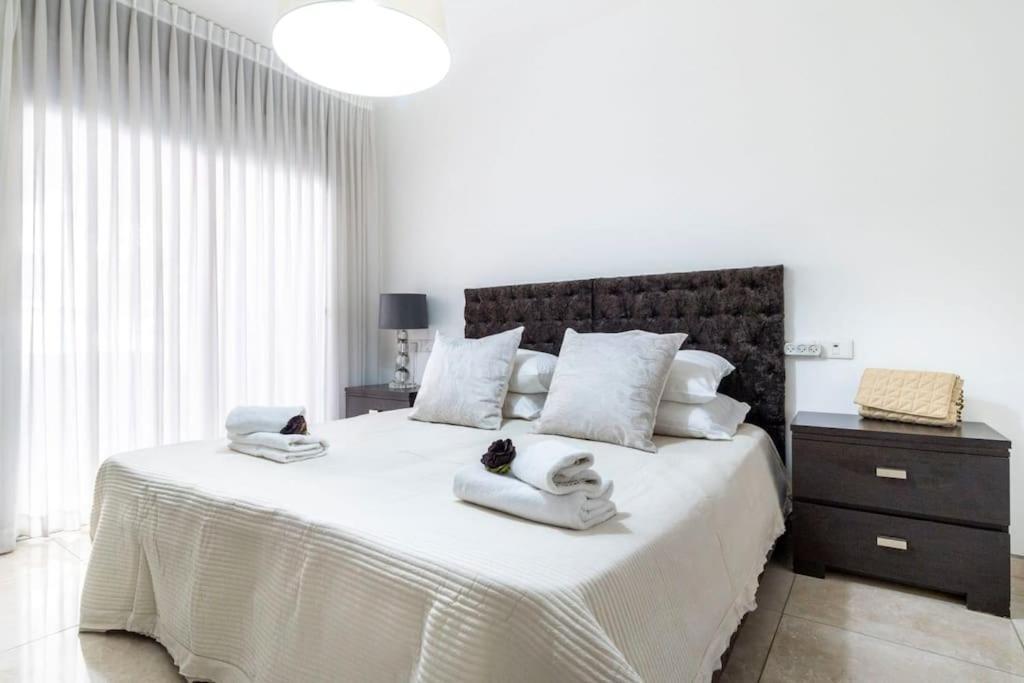 Luxury 3 Bedroom Apt, Harav Kook7 Jerusalem Eksteriør billede