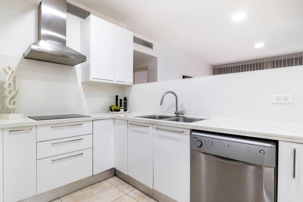 Luxury 3 Bedroom Apt, Harav Kook7 Jerusalem Eksteriør billede