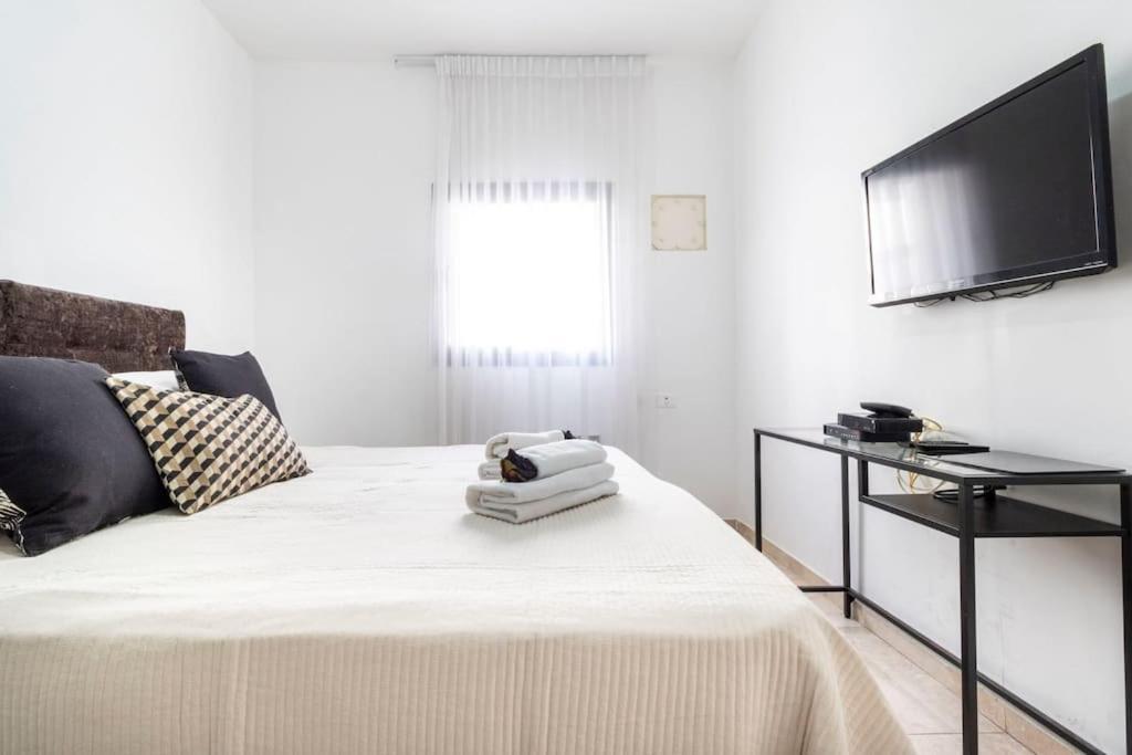 Luxury 3 Bedroom Apt, Harav Kook7 Jerusalem Eksteriør billede