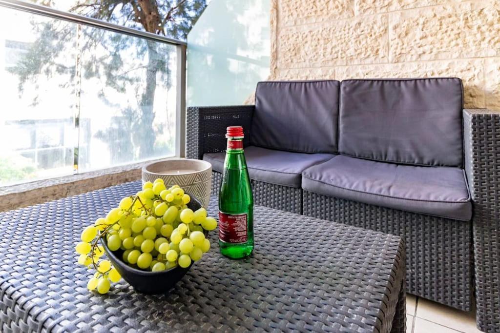 Luxury 3 Bedroom Apt, Harav Kook7 Jerusalem Eksteriør billede