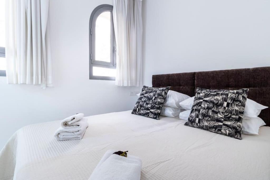 Luxury 3 Bedroom Apt, Harav Kook7 Jerusalem Eksteriør billede