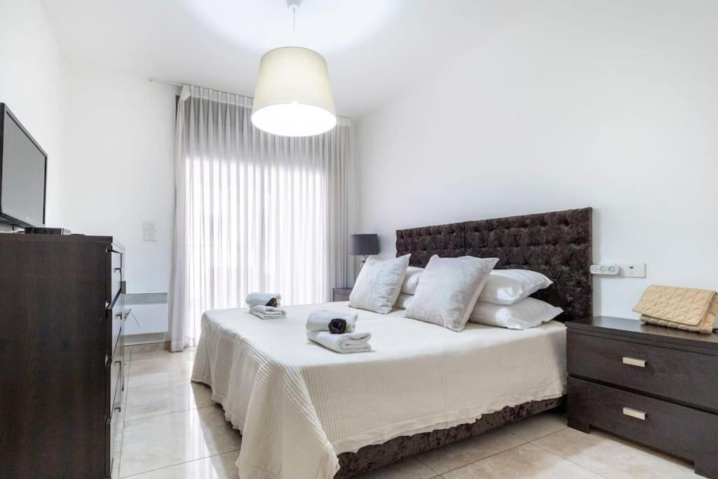 Luxury 3 Bedroom Apt, Harav Kook7 Jerusalem Eksteriør billede