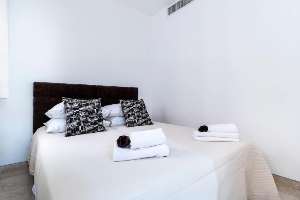 Luxury 3 Bedroom Apt, Harav Kook7 Jerusalem Eksteriør billede