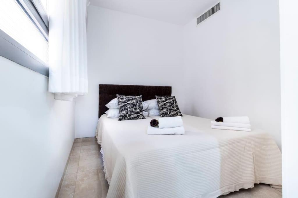 Luxury 3 Bedroom Apt, Harav Kook7 Jerusalem Eksteriør billede
